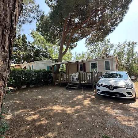 Mobil 2 Sous Les Pins Campingplatz *